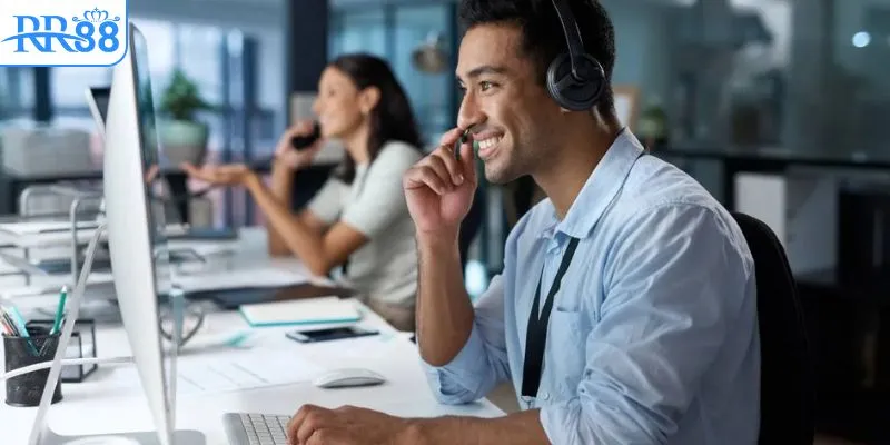 Dịch vụ chăm sóc khách hàng được triển khai mạnh mẽ